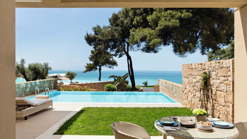 One Bedroom Bungalow Suite Private Pool 