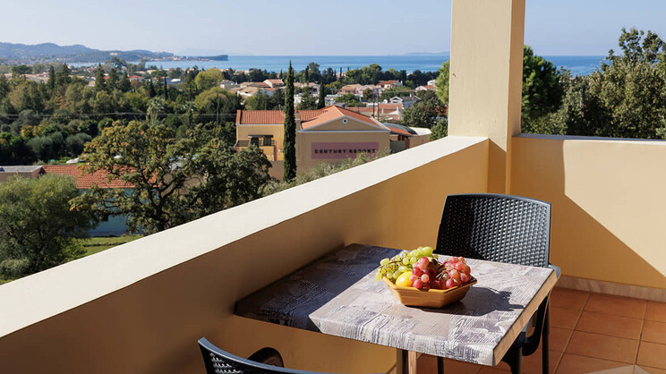 Family (One Bedroom) Side Sea View