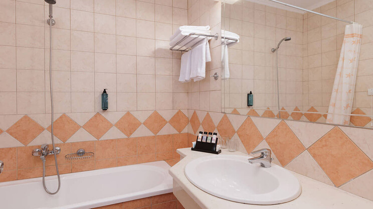 Family (One Bedroom) Superior Garden View