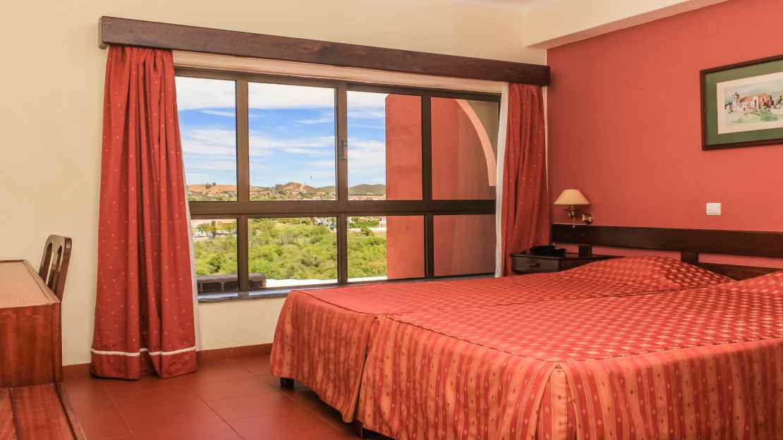 Hotel Colina dos Mouros