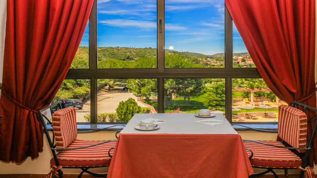 Hotel Colina dos Mouros