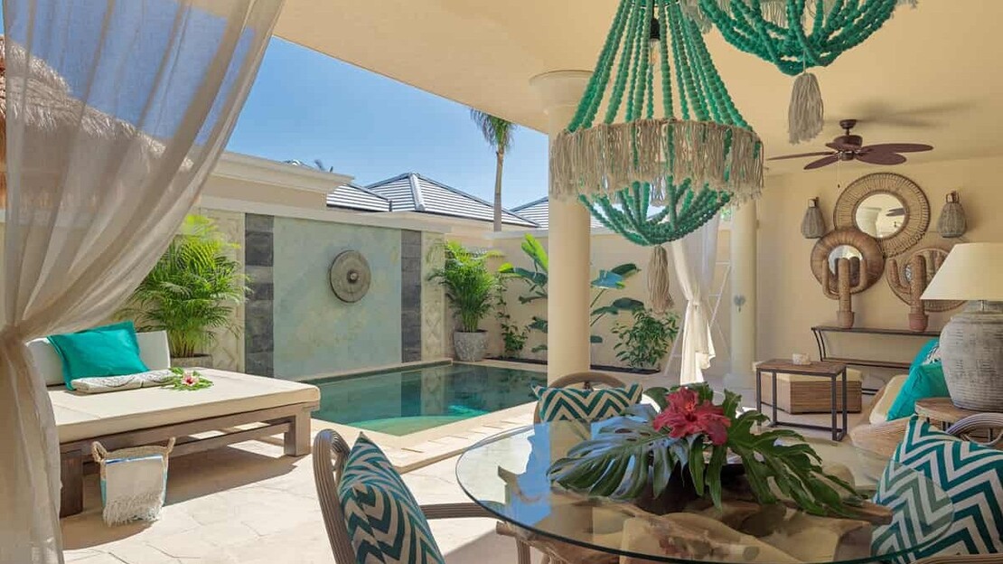 Royal River Luxury Hotel