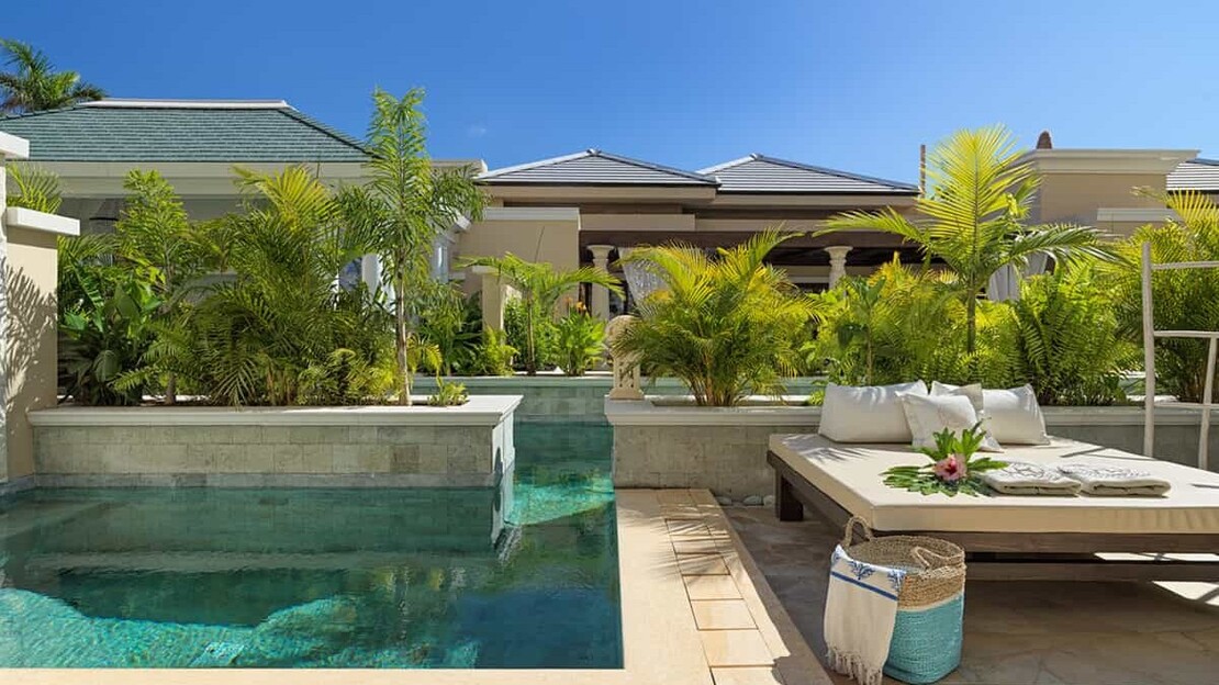 Royal River Luxury Hotel