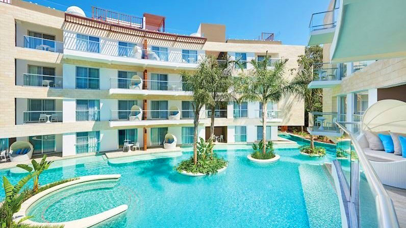 Essence @ The Fives Beach