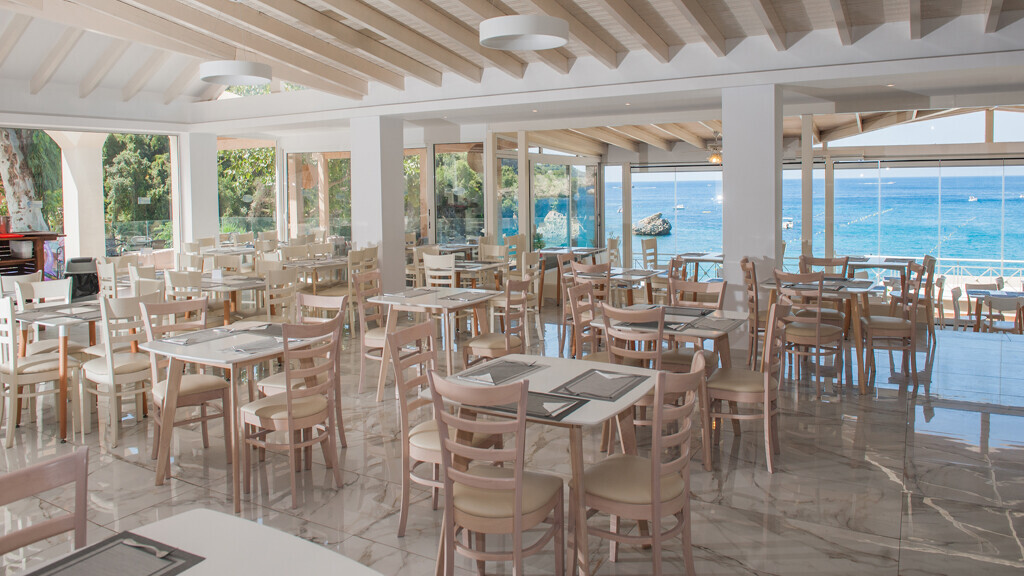 Blue Princess Beach Hotel & Suites