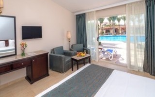 Hawaii Riviera Aqua Park Resort