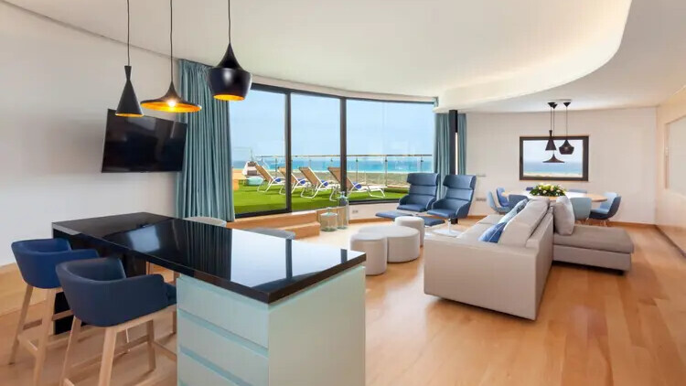 Superior Room with Sea View