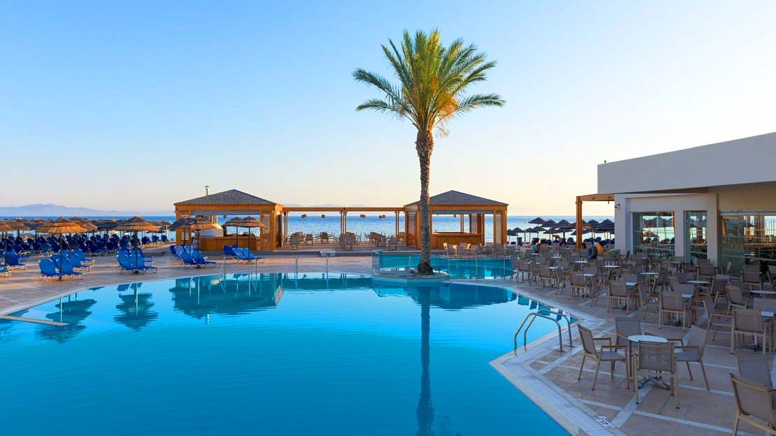 Avra Beach Resort Hotel & Bungalows