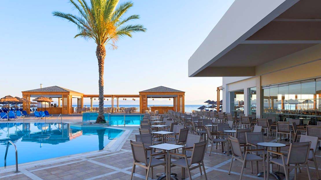 Avra Beach Resort Hotel & Bungalows