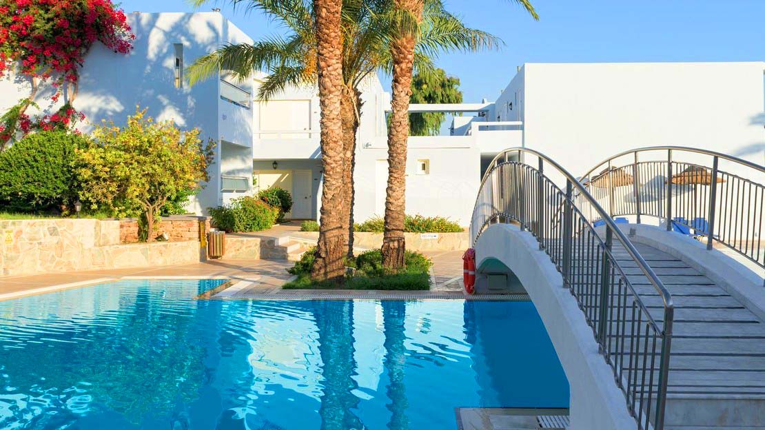 Avra Beach Resort Hotel & Bungalows