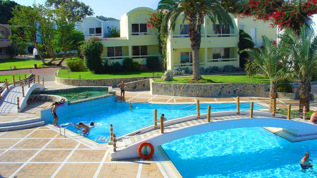 Avra Beach Resort Hotel & Bungalows