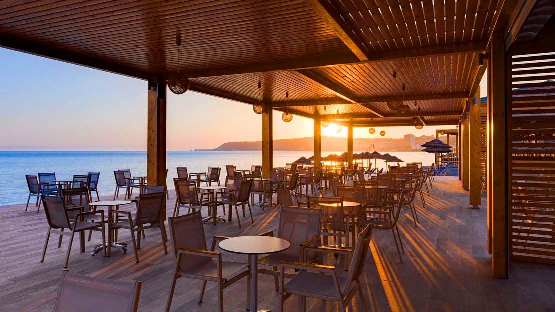 Avra Beach Resort Hotel & Bungalows