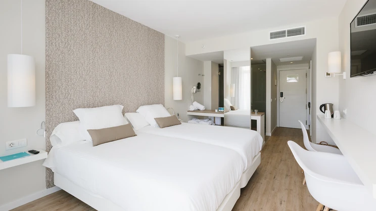 Double Frontal Sea View 