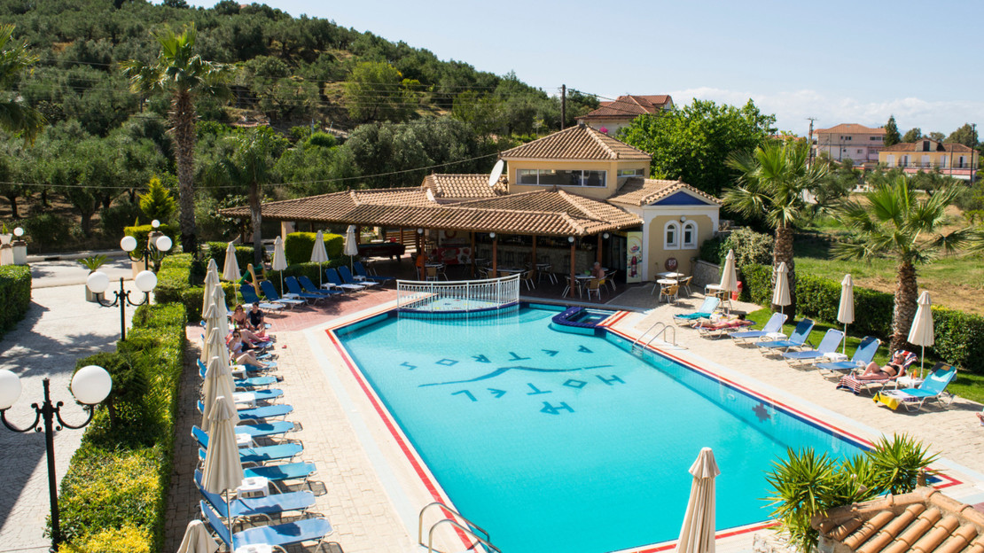 Petros Hotel