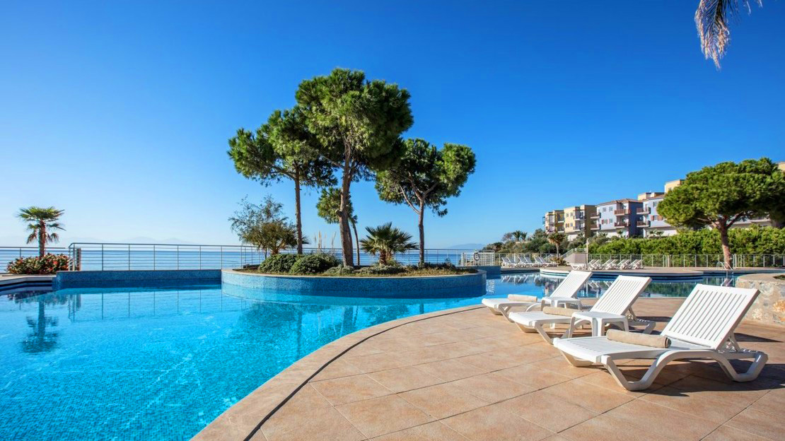 Aria Claros Beach & Spa Resort