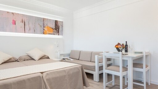 Alcudia Beach Aparthotel