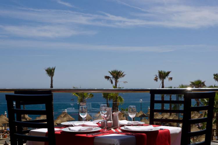 Holiday World Polynesia Hotel