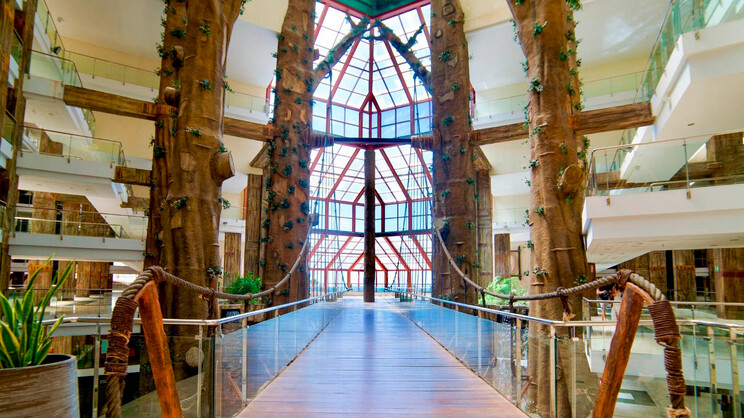 Holiday World Polynesia Hotel