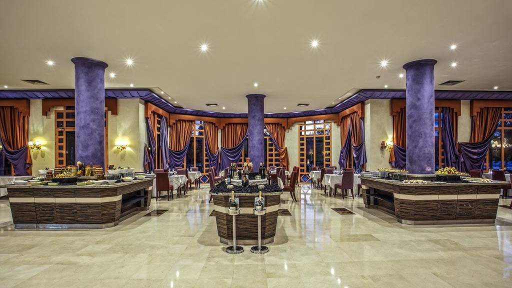 Palm Plaza Hotel & Spa