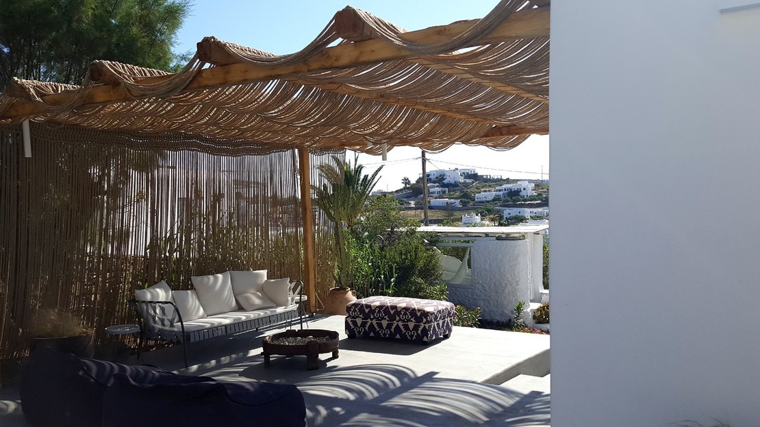 Ostraco Hotel & Suites