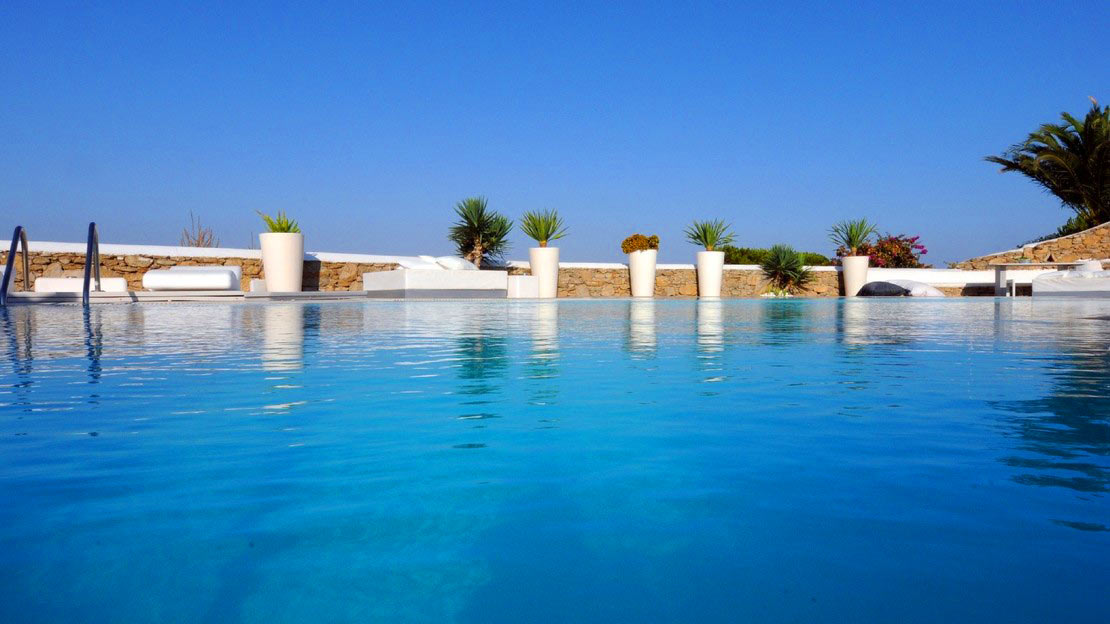 Ostraco Hotel & Suites