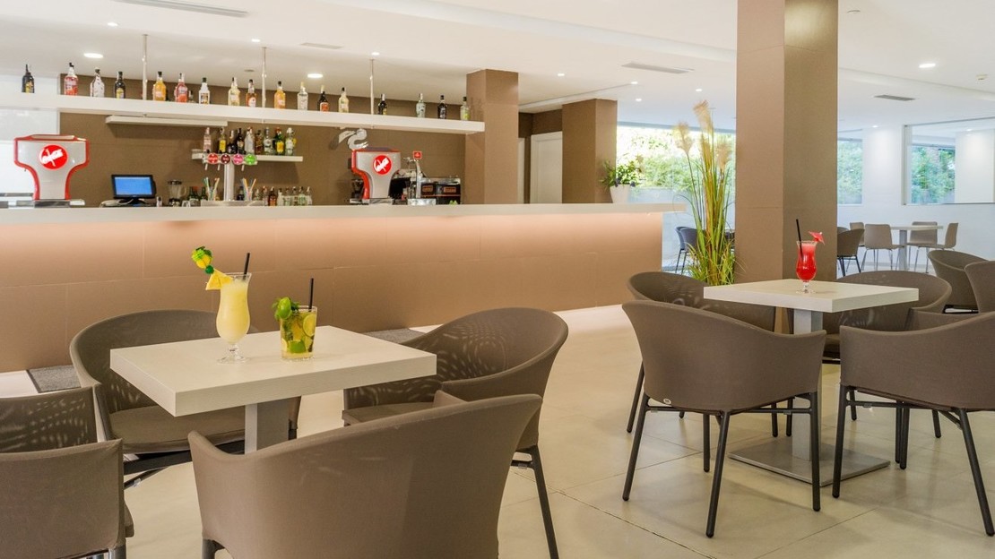 Globales Panama - Adults Only