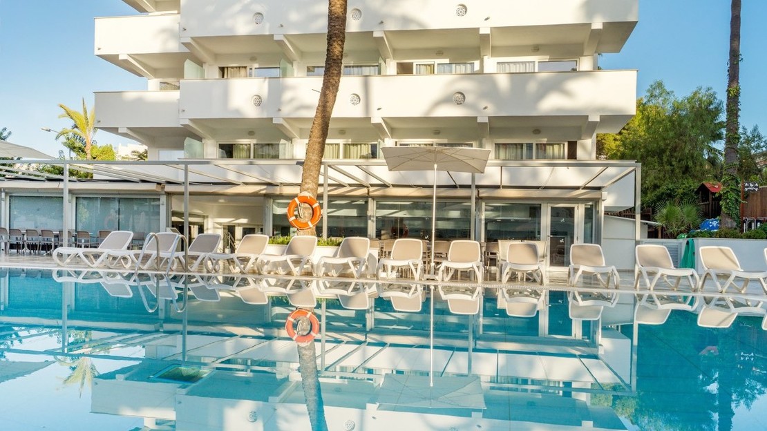 Globales Panama - Adults Only