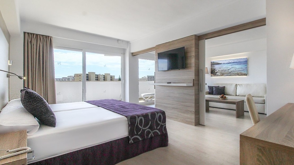 Globales Panama - Adults Only