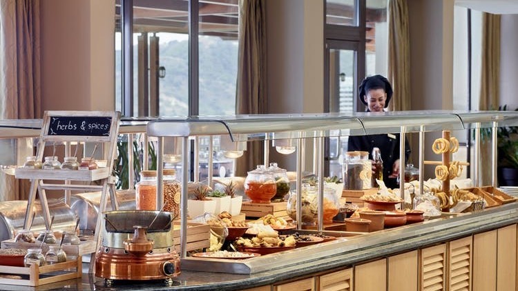 Rhodes Bay Hotel & Spa