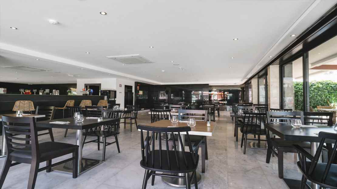 Topazio Mar Beach Hotel and Apartments