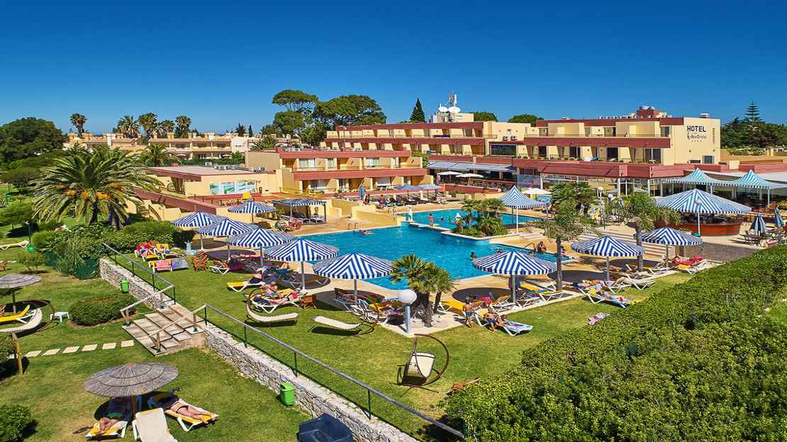 Hotel Baia Cristal Beach and Spa Resort