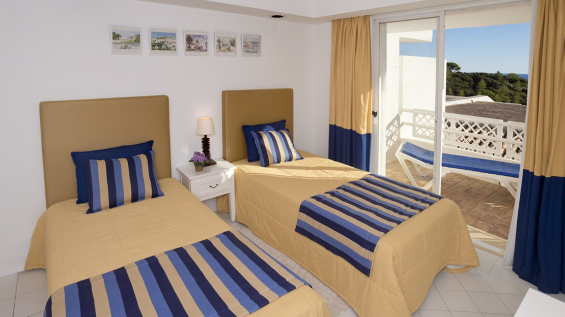 Rocha Brava Village Resort