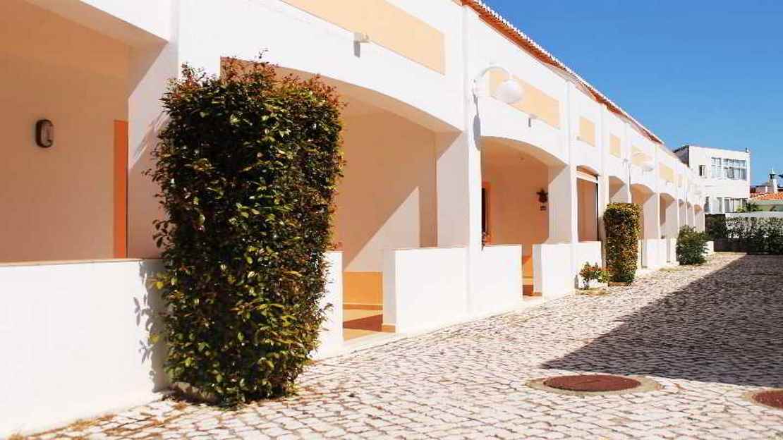 Oasis Beach Apartments