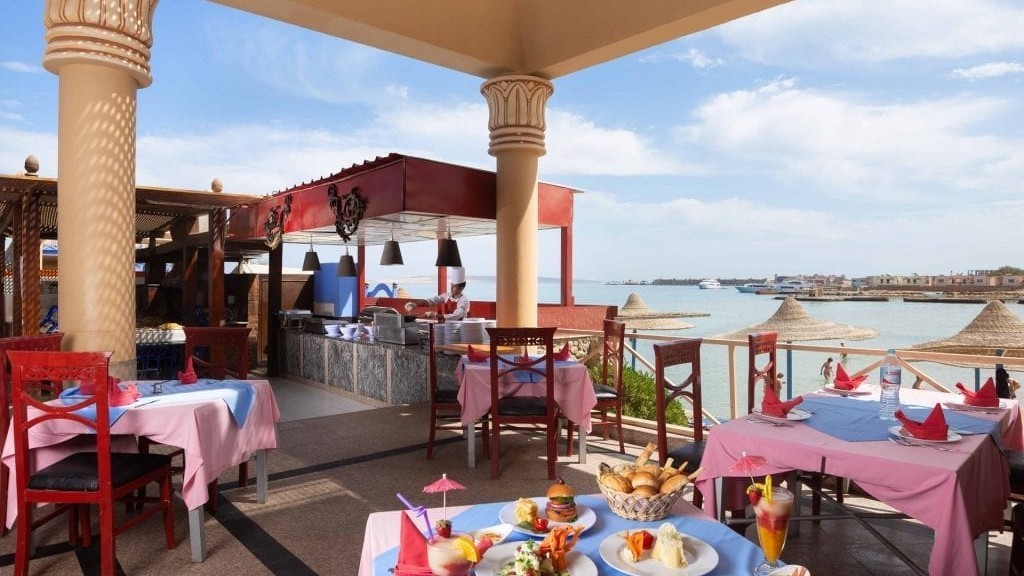 Sphinx Aqua Park Beach Resort