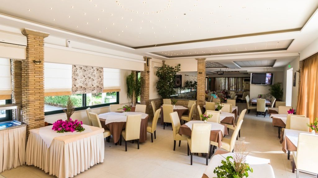 Zante Plaza Hotel & Apartments