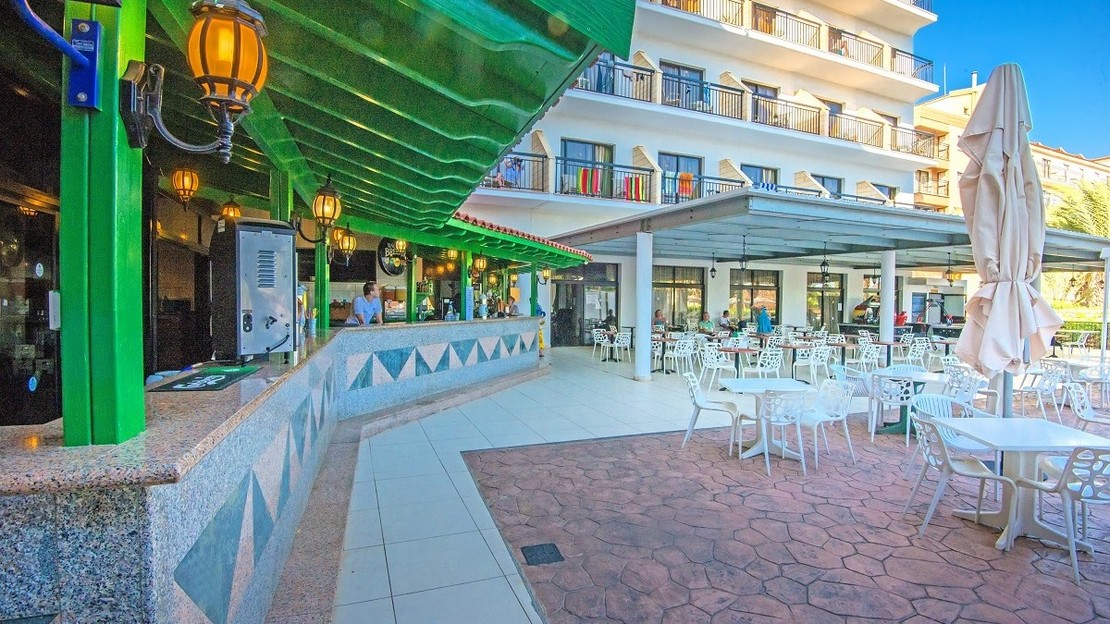 Tsokkos Gardens Hotel