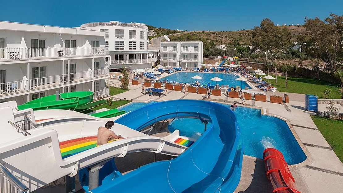 Regulus gumbet beach resort. Bodrum Beach Resort 4 Бодрум. Турция отель Bodrum Beach Club. Гюмбет Бич Бодрум. Selvi Beach Hotel Bodrum.