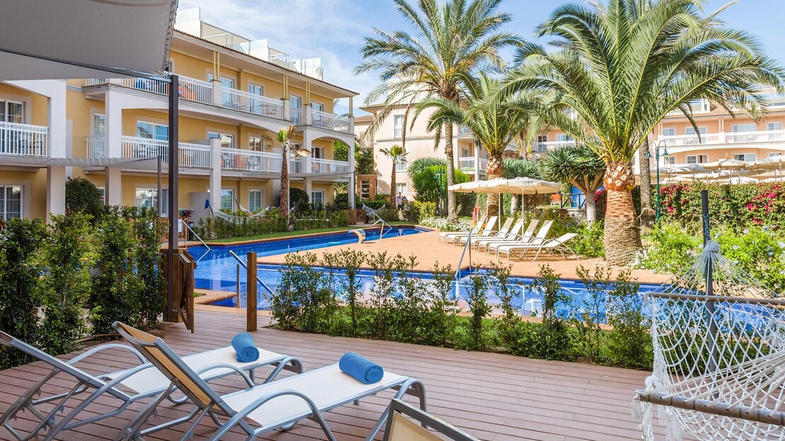 One bedroom Swim Up Suite