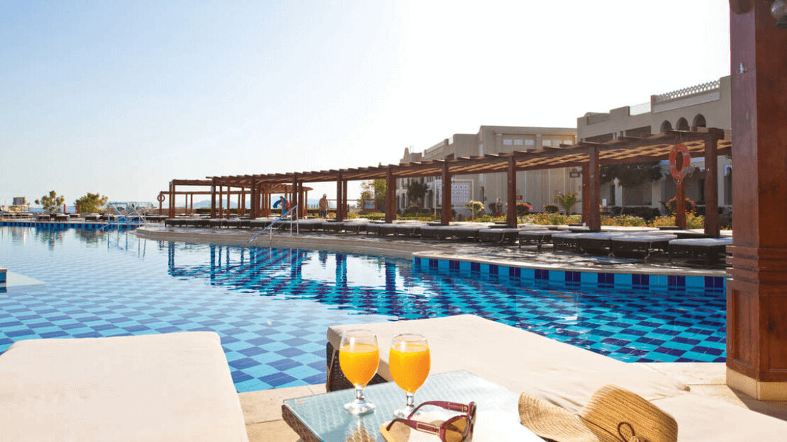 Sunrise Arabian Beach Resort