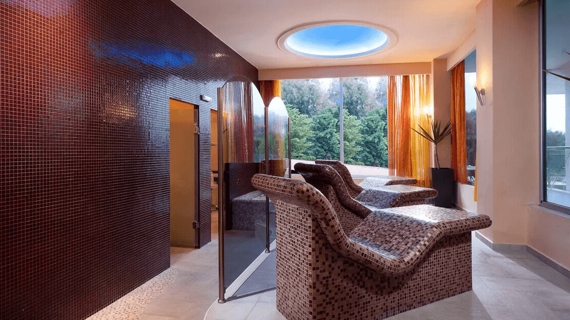 Alexandros Palace Hotel & Suites