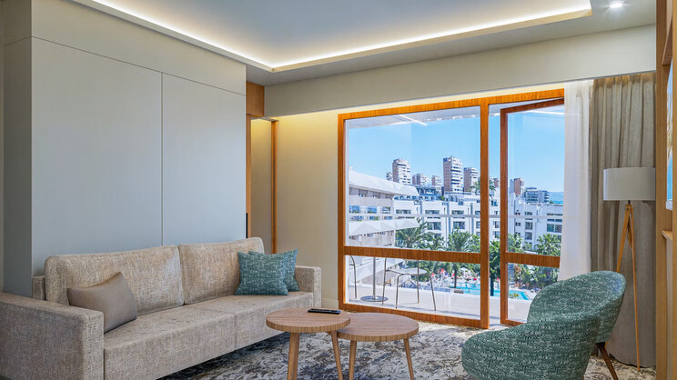 Sol Suite Lateral Sea View