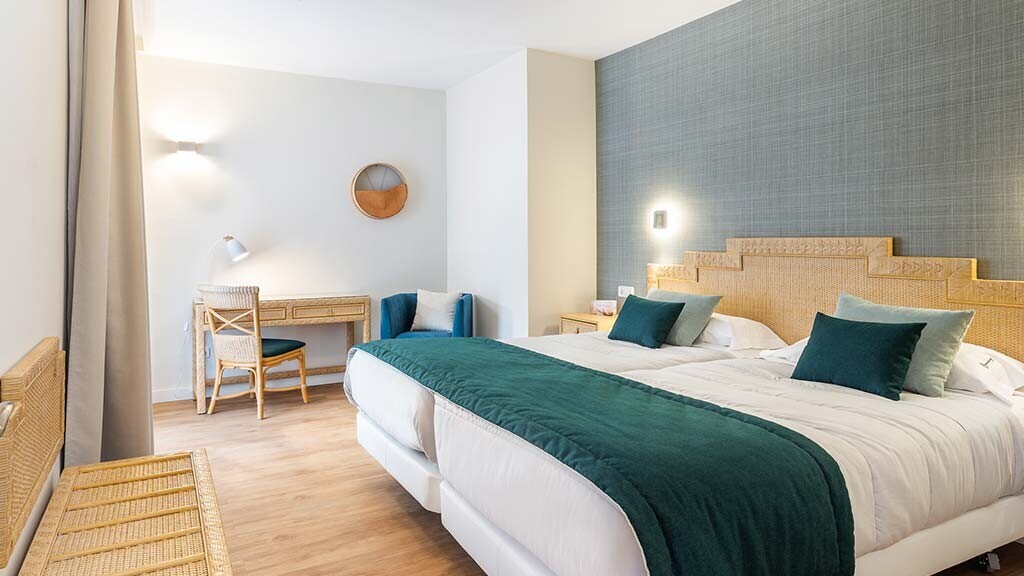 Hotel Esmeralda Maris By Livvo