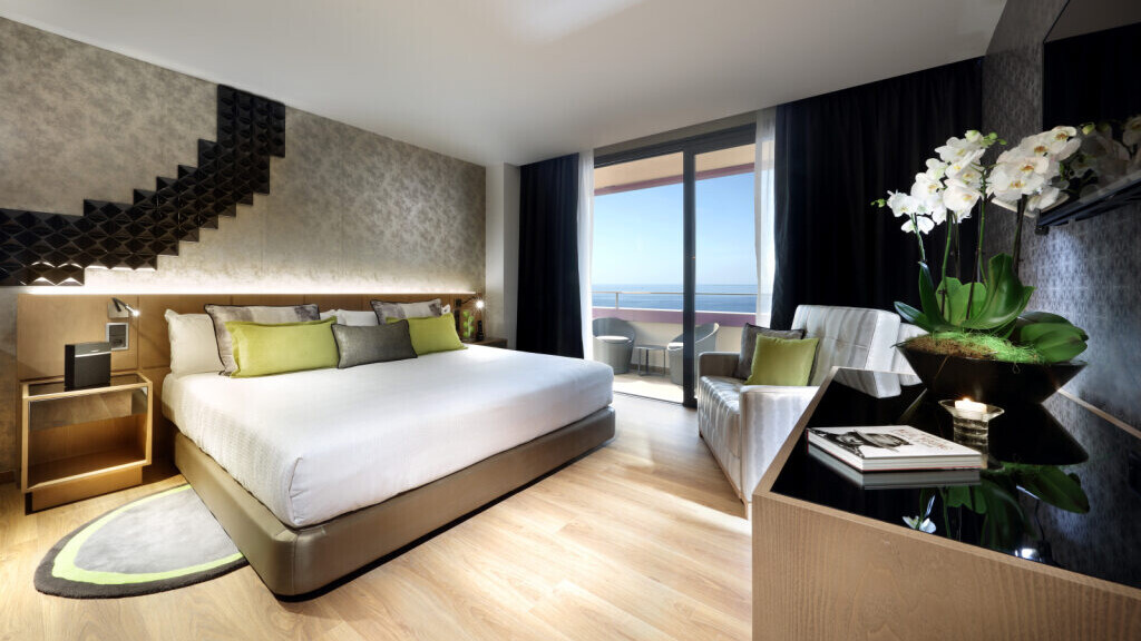 Deluxe Silver, Gold and Platinum