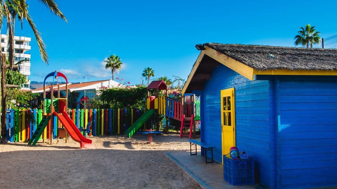 HL Miraflor Suites Hotel