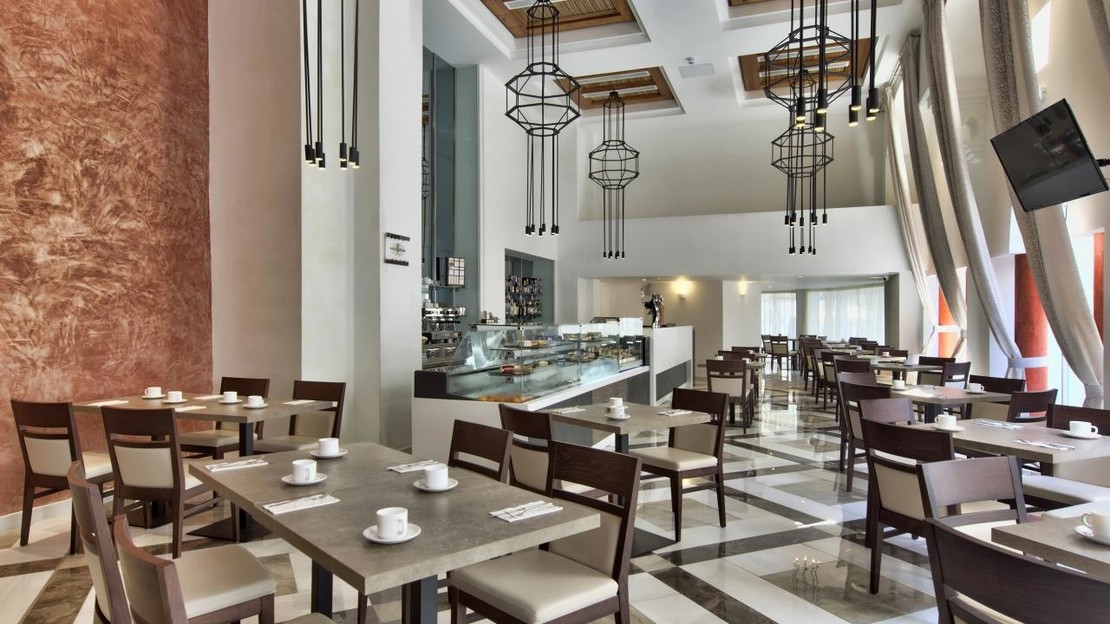 db San Antonio Hotel + Spa