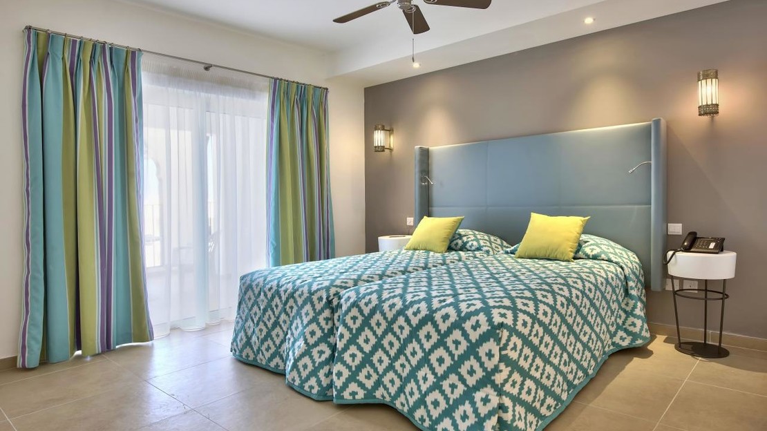 db San Antonio Hotel + Spa