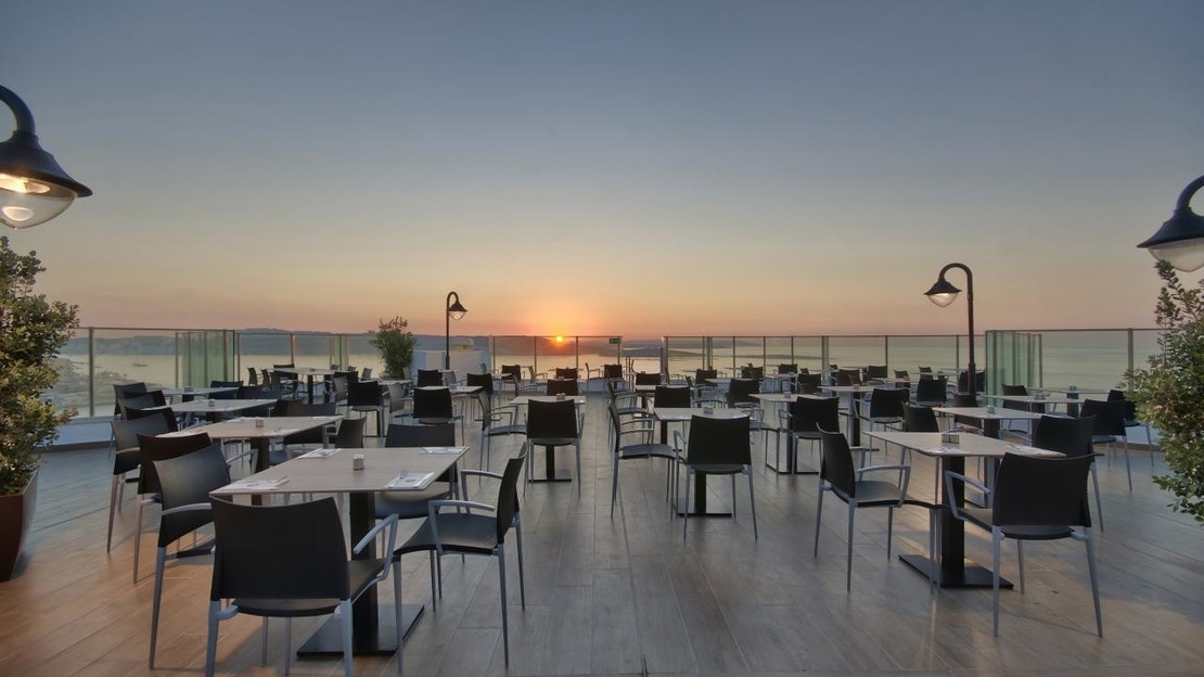 db San Antonio Hotel + Spa