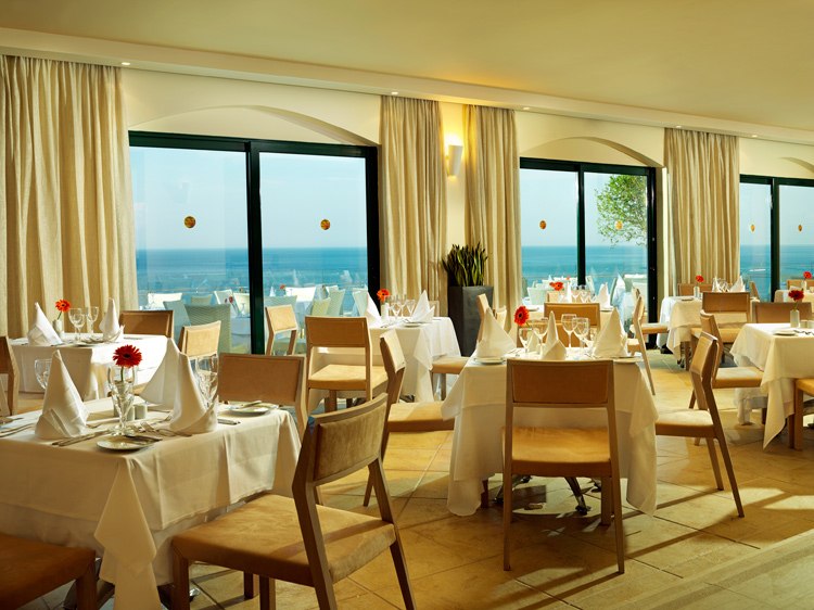 Apostolata Island Resort & Spa