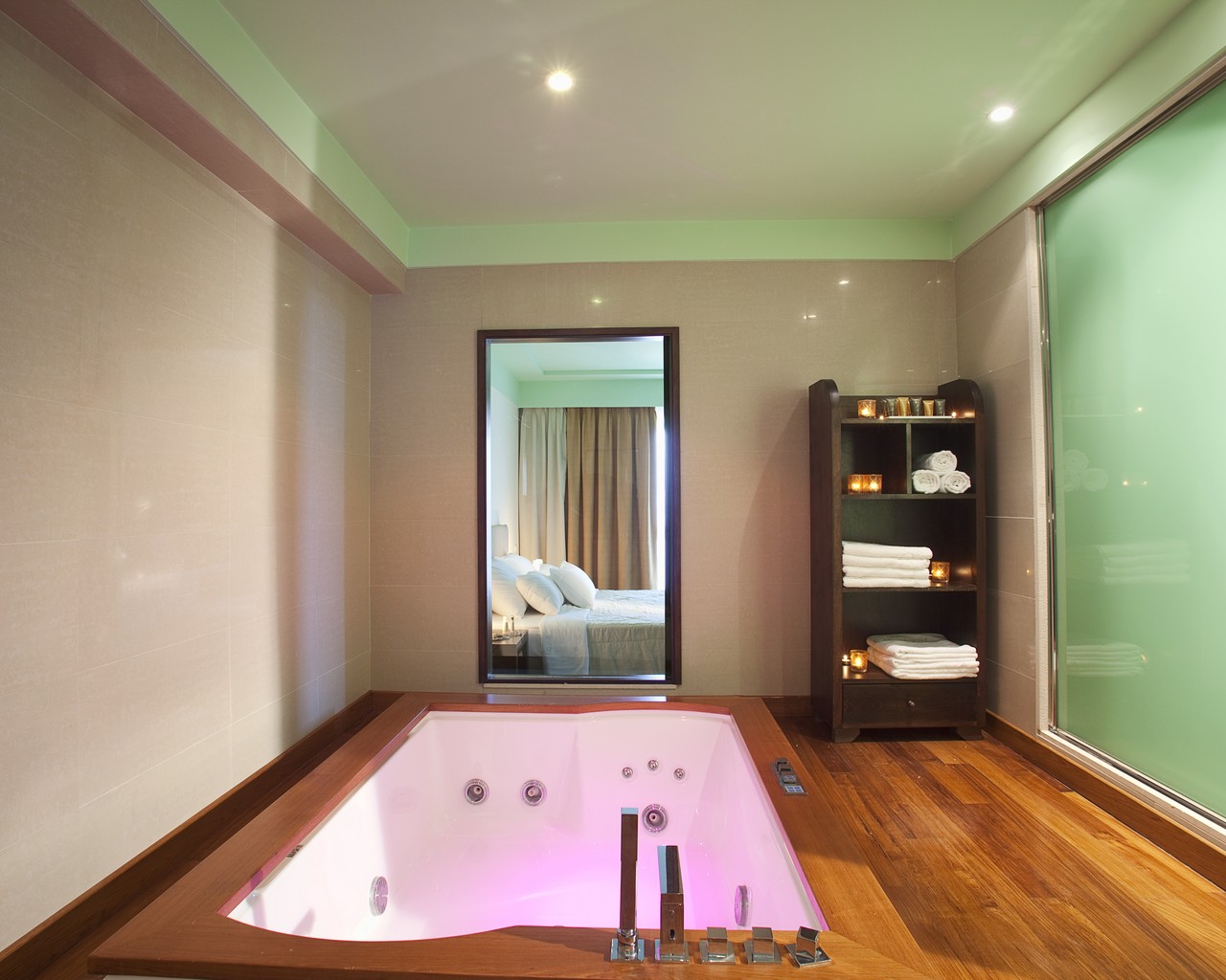 Apostolata Island Resort & Spa