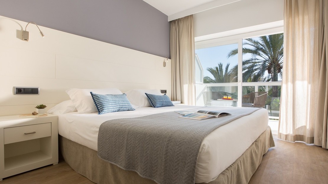 Las Gaviotas Suites Hotel